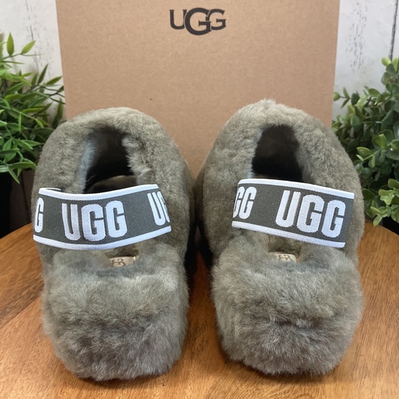 UGG Women's Fluff Yeah Slide Sandals Sheepskin Slingback Slippers - Picture 8 of 9